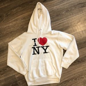 white I ❤️ New York sweater